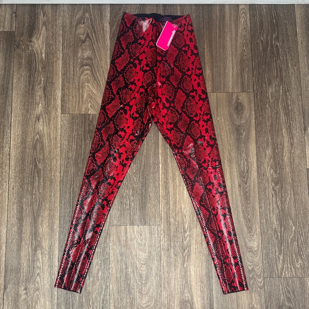 Commando Women’s Red and Black Snake Print Leggings Size Small